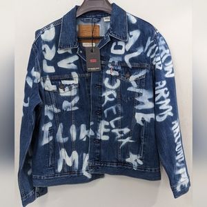 LEVI'S Premium Men's Graffiti Trucker Jacket NWT